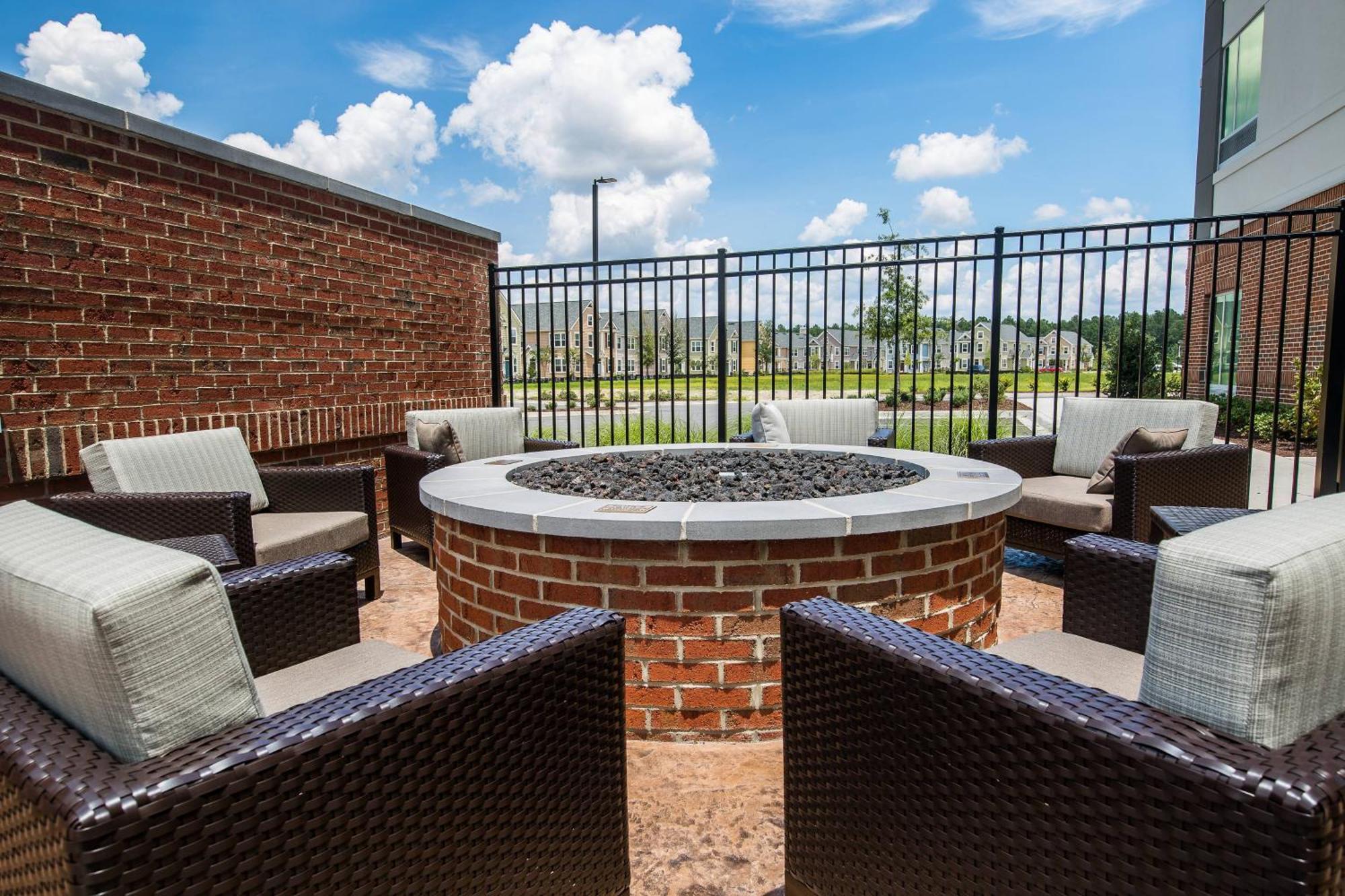 Courtyard By Marriott Columbia Cayce Hotel Eksteriør billede